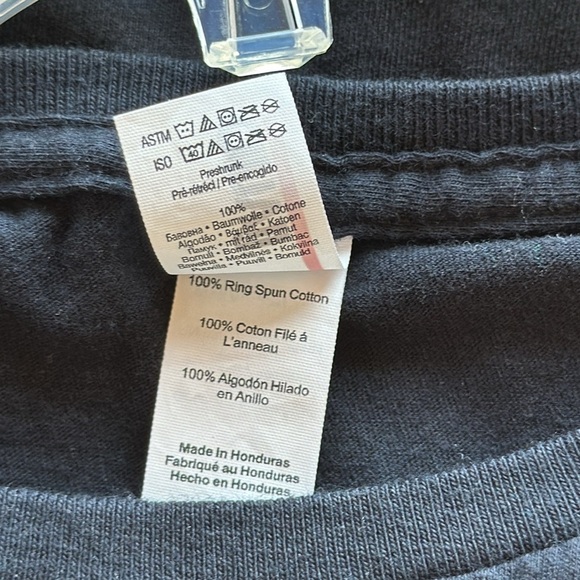 You Theory Age Beautifully black cap sleeve tee, size L - Picture 6 of 6